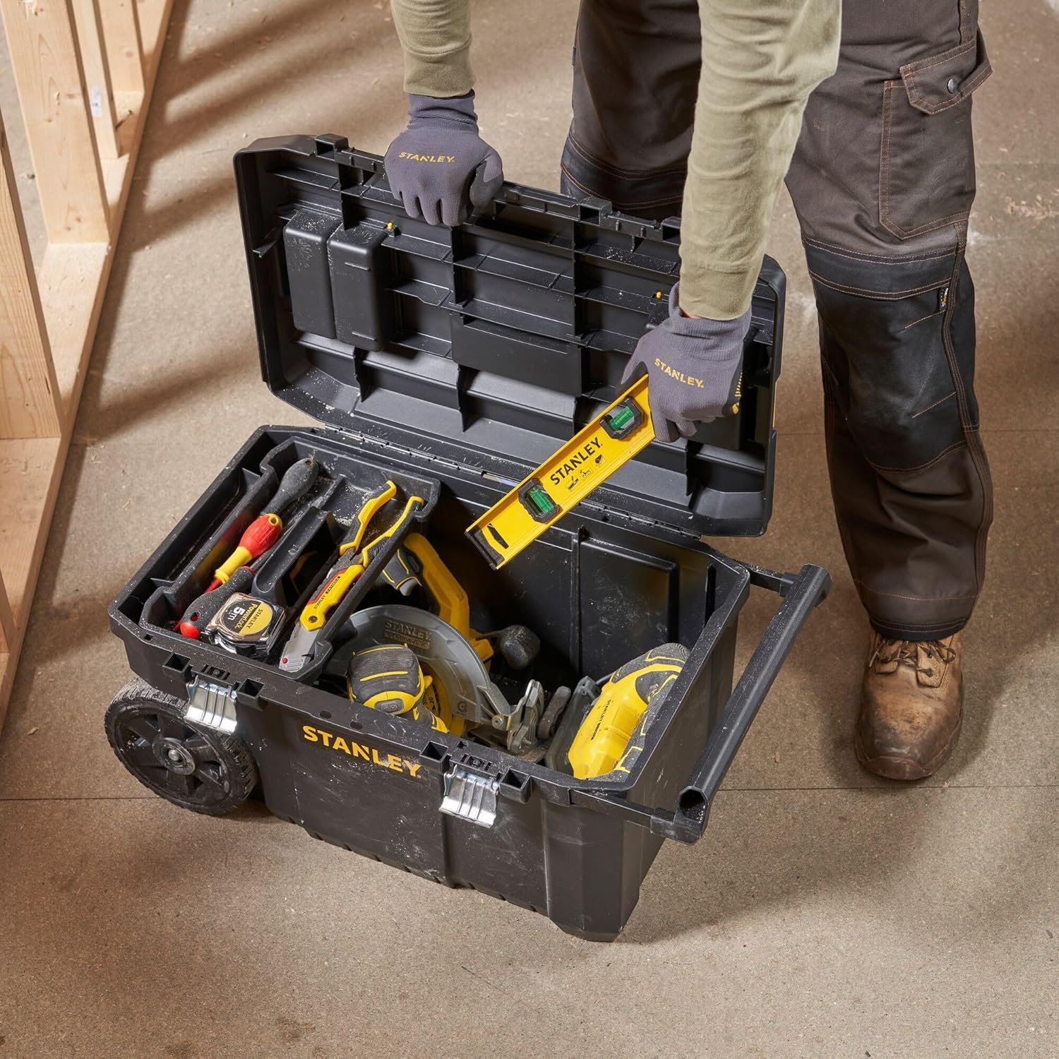 STANLEY Rolling Toolbox Chest with Heavy Duty Metal Latch